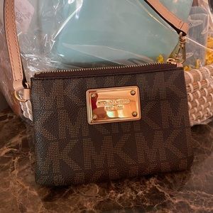 Michael Kors Purse Change Wristlet